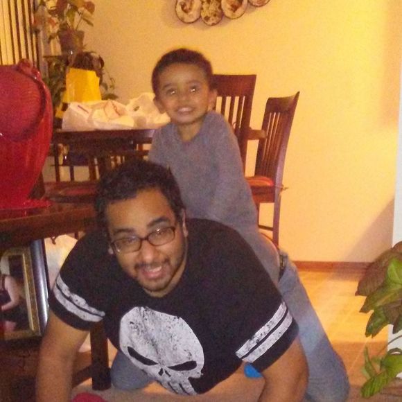 Meet your Posher, Luis - Picture 1 of 1